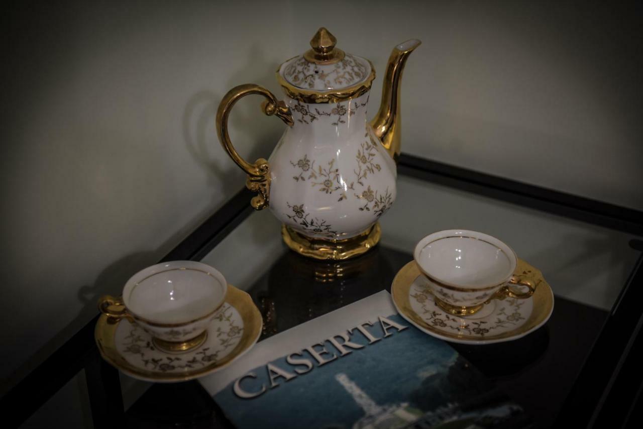 Le Fontane Del Re Acomodação com café da manhã Caserta Exterior foto